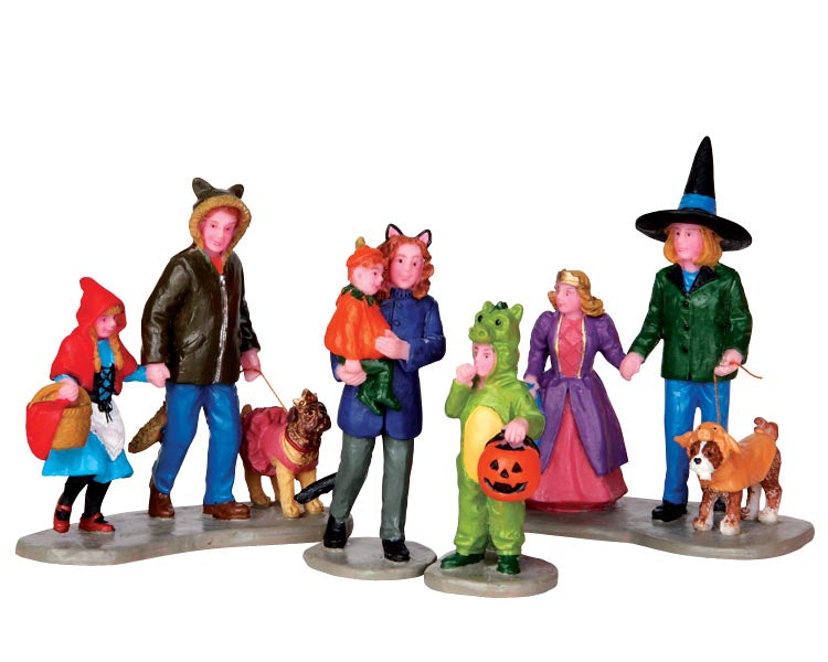 新品 マスコット4体セット Halloween Trick orTrick Trick Or Treating Fun, Set Of 4 42217 | Lemax Spooky Town