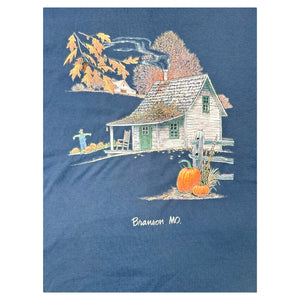 2000s Branson, Missouri Autumn Pumpkin Patch Farmhouse Scene T-Shirt ~ XL at Eerie Emporium. 9