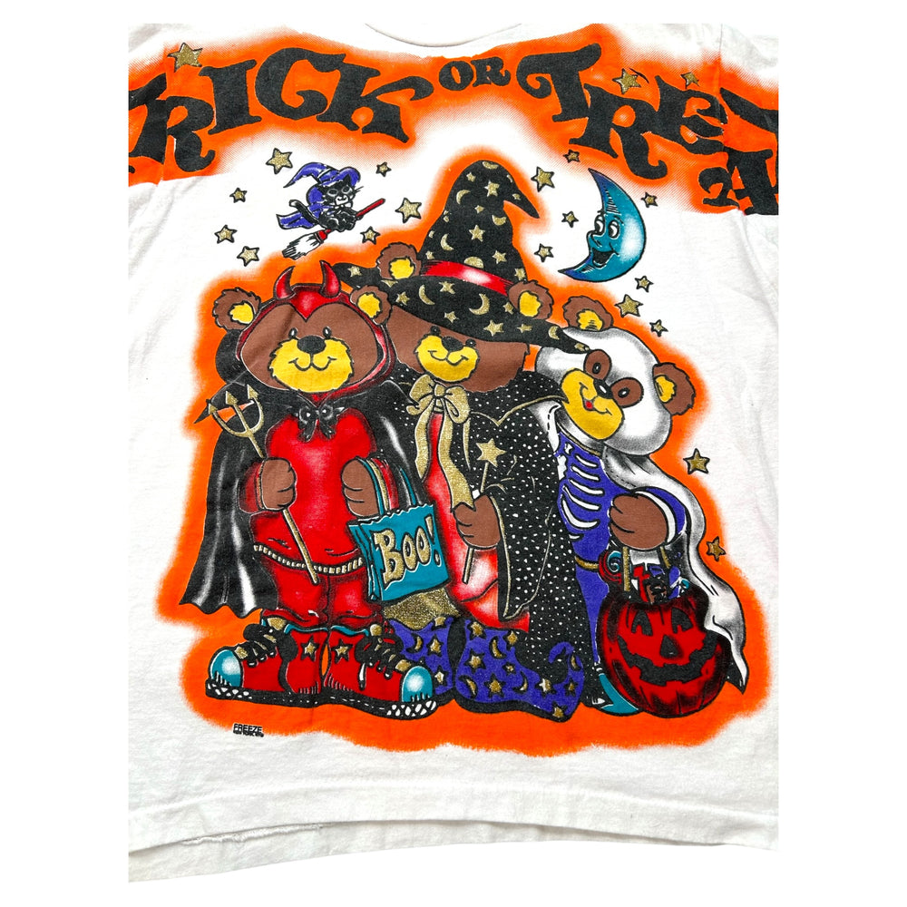 Vintage Halloween FREEZE Trick or Treat with Costume Bears T-Shirt ~ 1990s Single Stitch Large at Eerie Emporium. 4