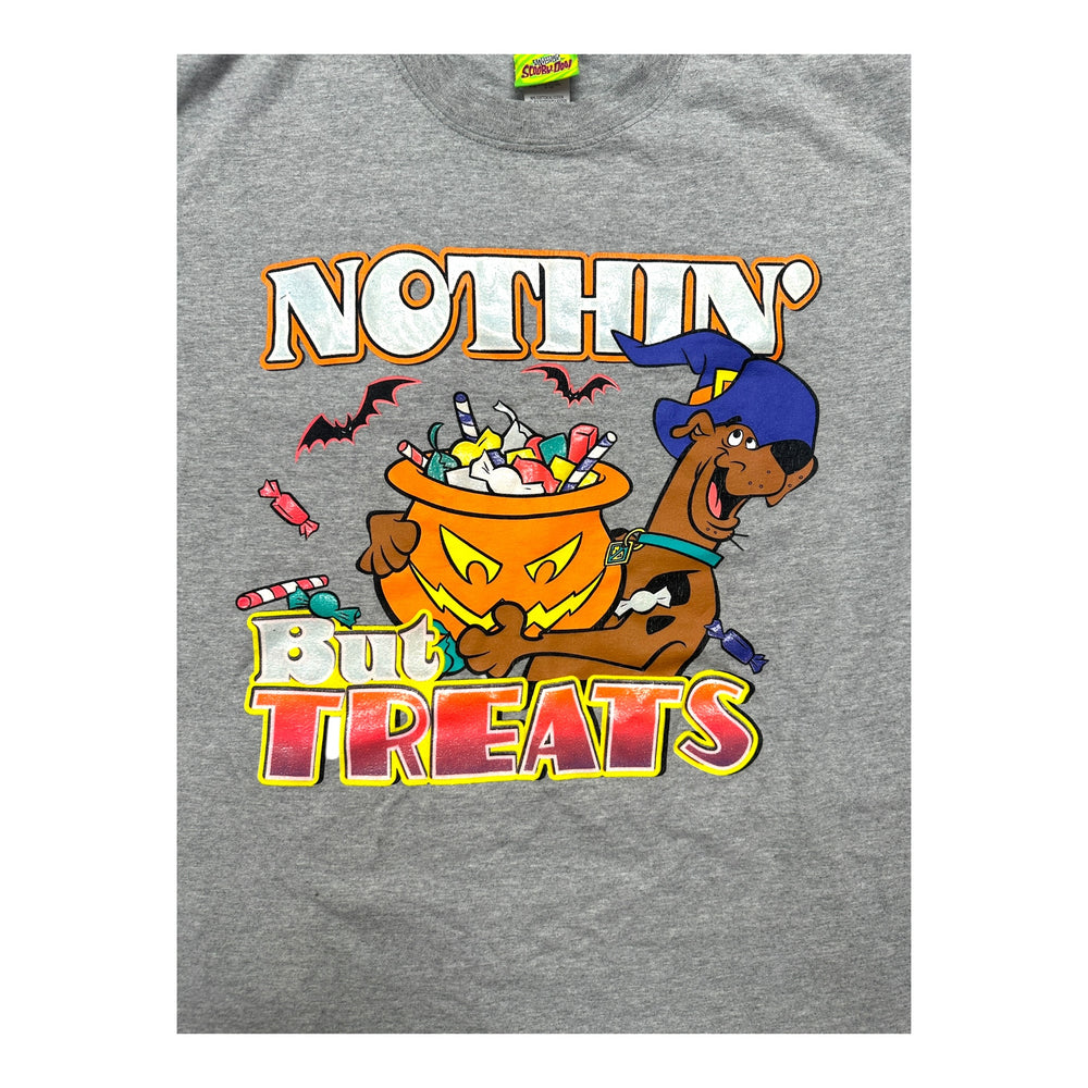 Vintage Scooby Doo Cartoon Network Trick or Treat Halloween T-Shirt size Large from 2002 at Eerie Emporium. 4