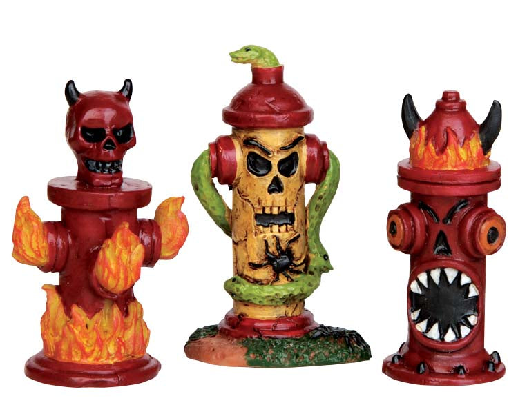 3 fire hydrants appear to have been taken over by demons as each displays a different sinister face. Flames, snakes and spiders add an extra evil touch to the set.