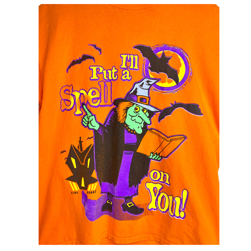 Vintage Halloween Witch I'll Put a Spell on You! T-Shirt